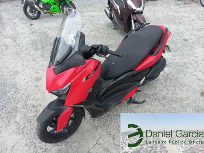 YAMAHA XMAX 23/23