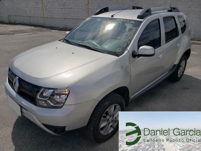 RENAULT DUSTER 19/19