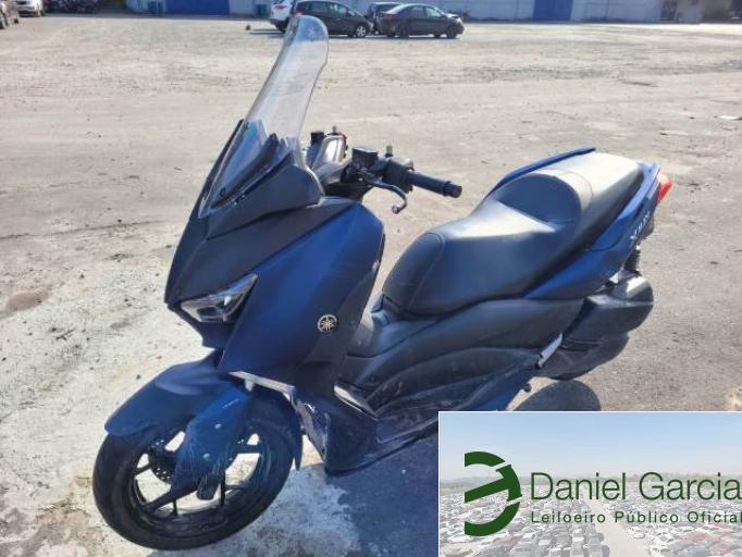 YAMAHA XMAX 20/21